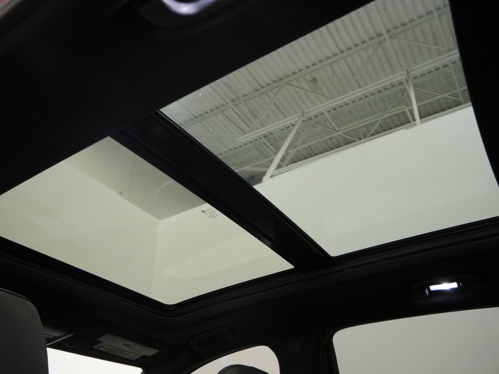 Used 2020 Cadillac XT4 Sport AWD/4WD image 4