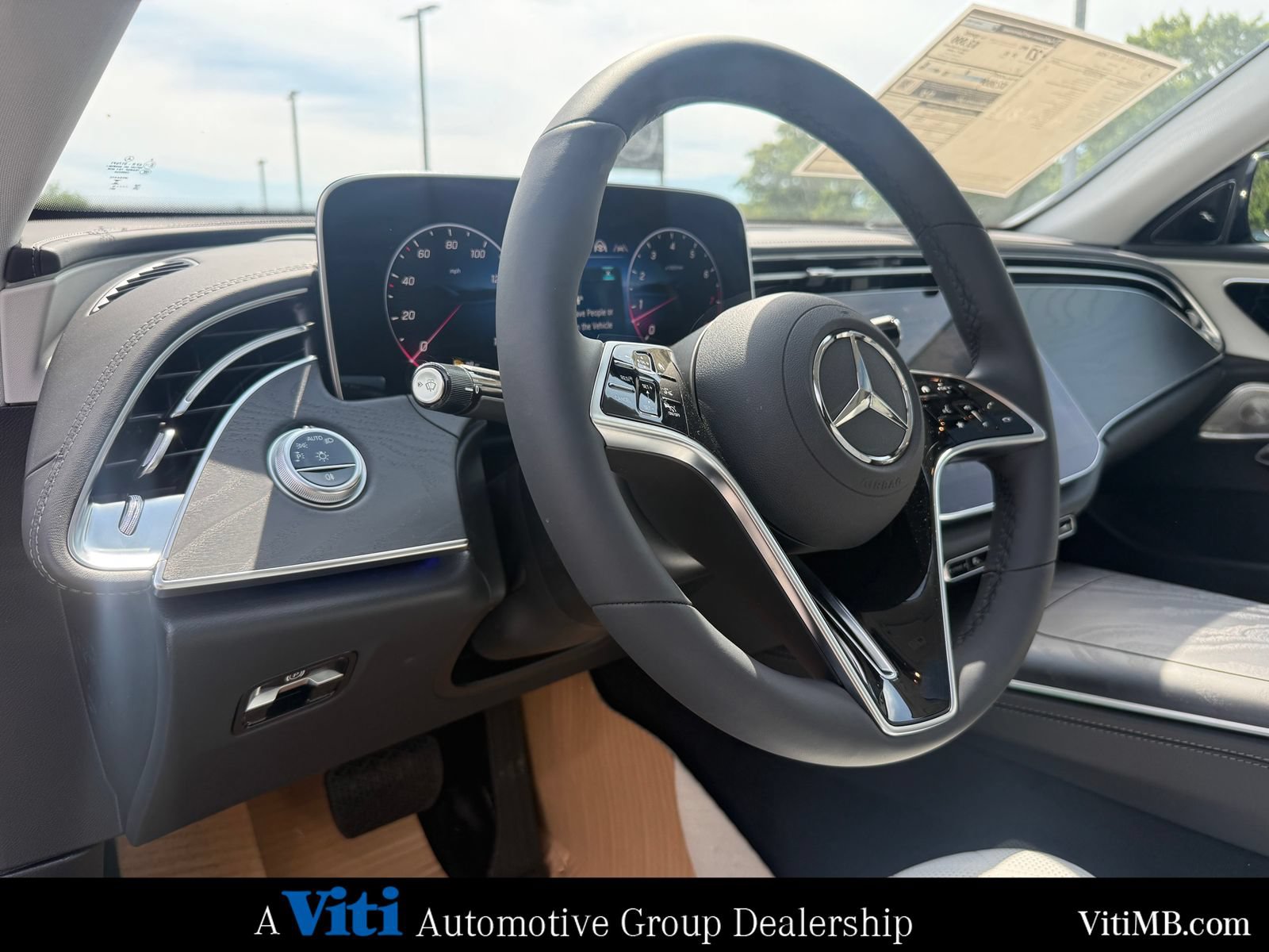 New 2026 Mercedes-Benz E 350 4MATIC Sedan image 12