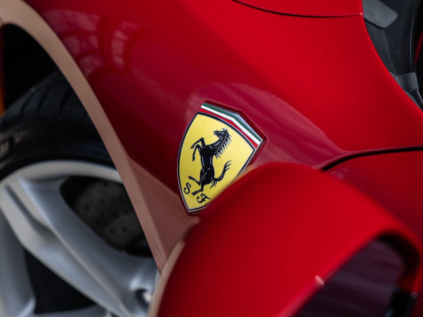 Used 2022 Ferrari 296 GTB RWD image 16
