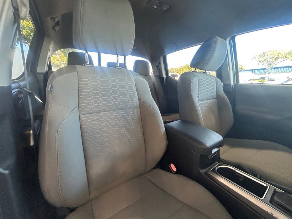 Used 2017 Toyota Tacoma SR5 w/ Tow Package image 26