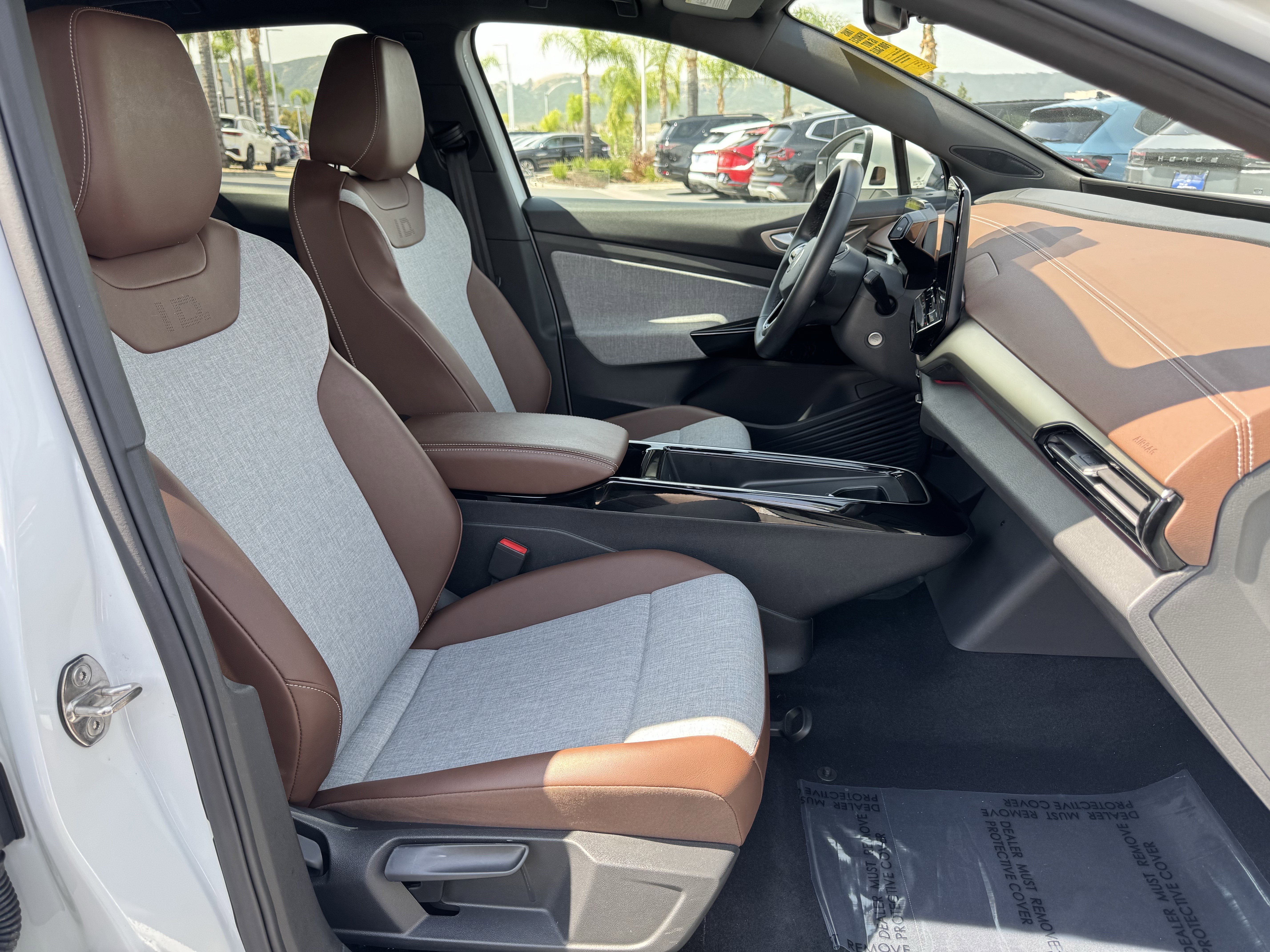 Used 2023 Volkswagen ID.4 2WD image 34