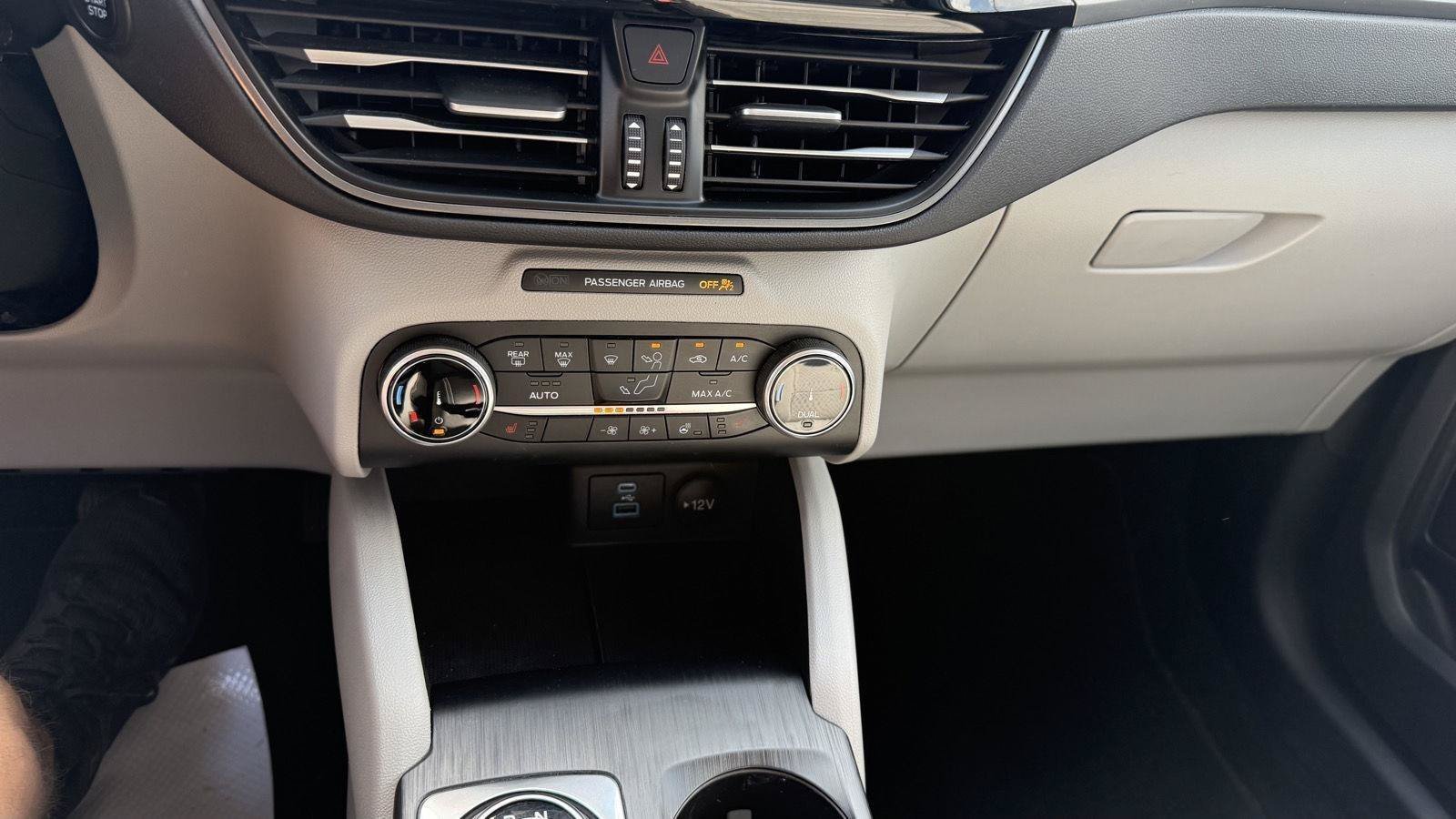 Used 2023 Ford Escape Active AWD/4WD image 15