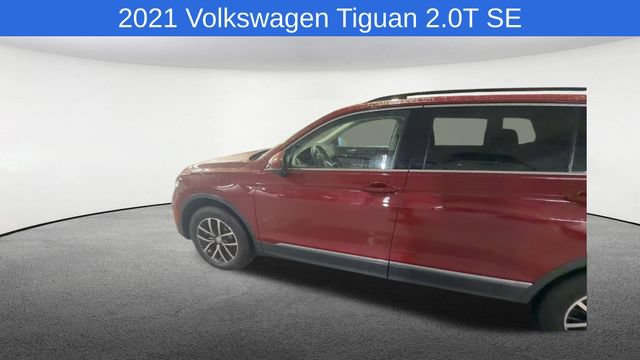 Used 2021 Volkswagen Tiguan SE w/ Panoramic Sunroof Package AWD/4WD image 6