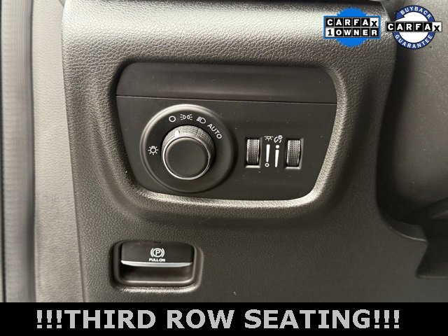 Used 2024 Jeep Grand Cherokee L Laredo image 25