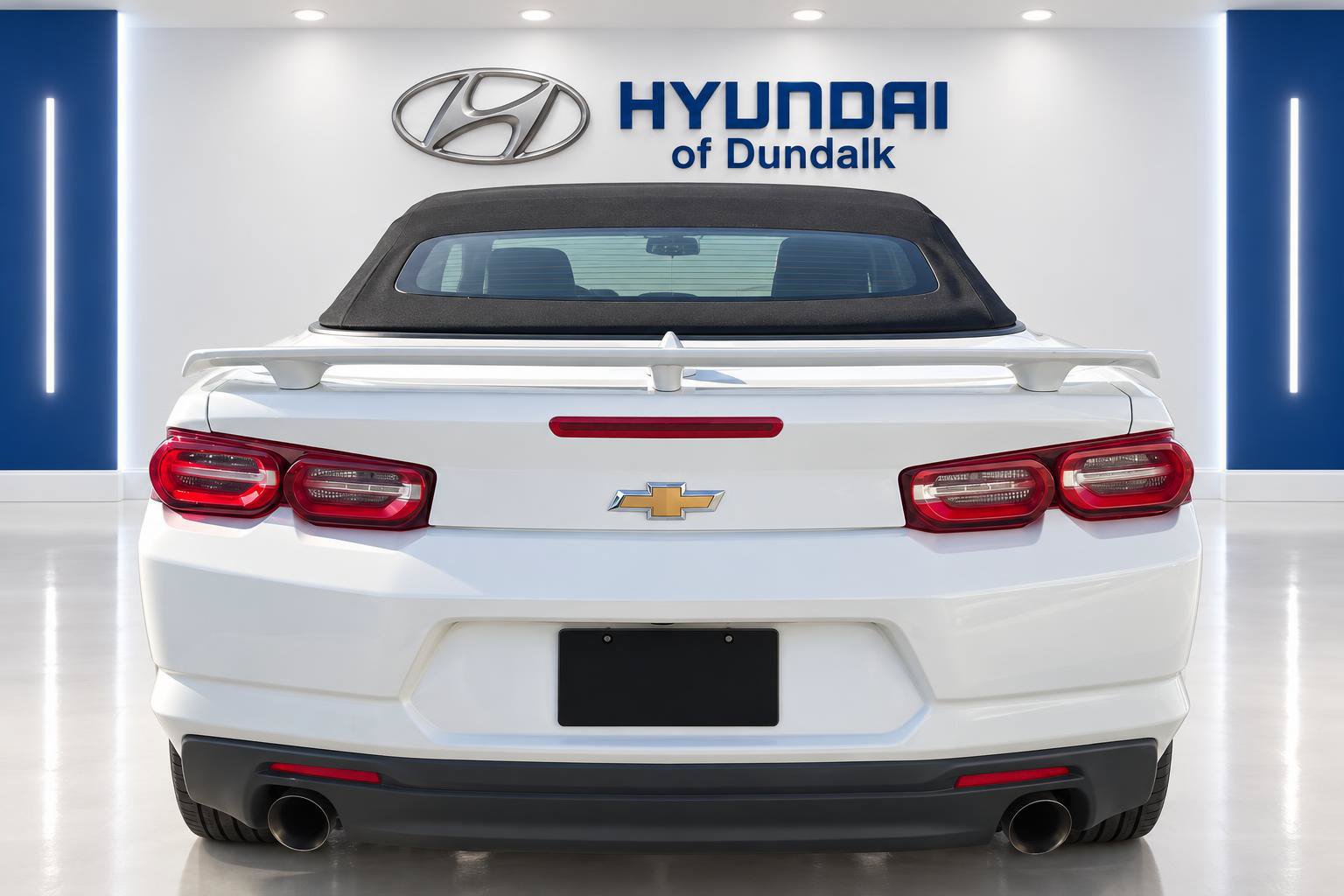 Used 2023 Chevrolet Camaro LT RWD image 6