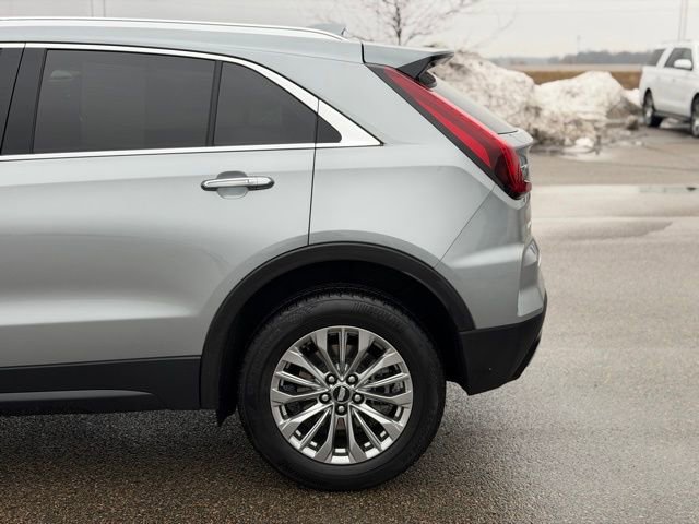 Used 2025 Cadillac XT4 Premium Luxury image 12