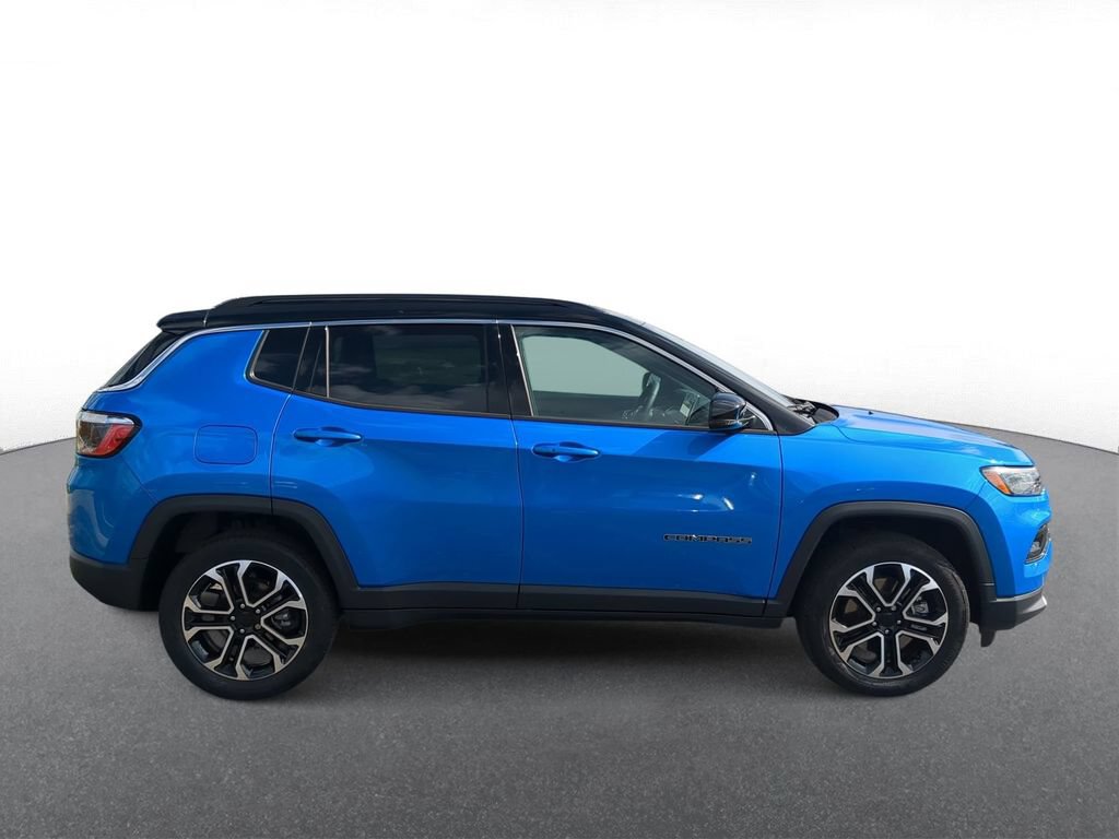 Used 2023 Jeep Compass Limited AWD/4WD image 11