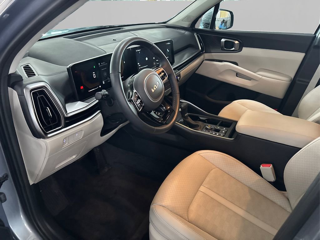 New 2025 Kia Sorento S image 9