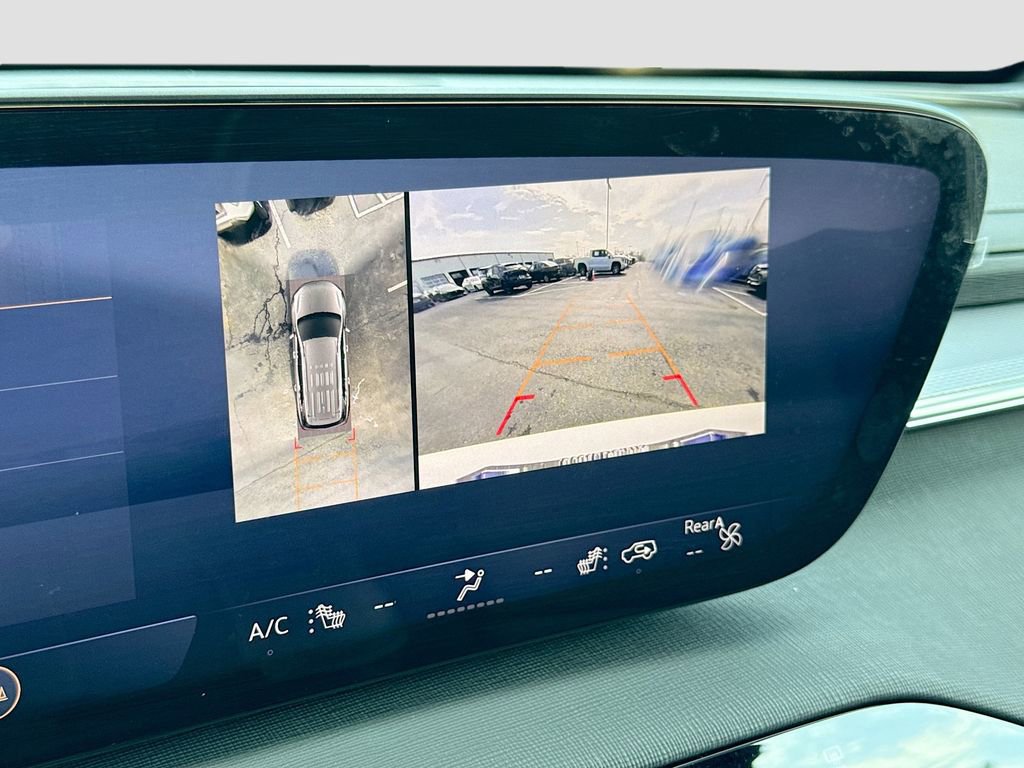 Used 2025 Buick Enclave Sport Touring image 14