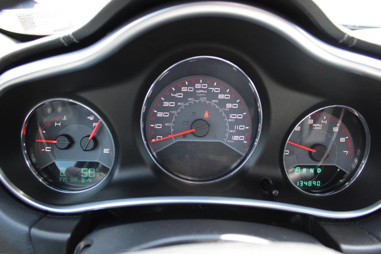 Used 2013 Dodge Avenger SXT w/ Blacktop Pkg FWD image 21