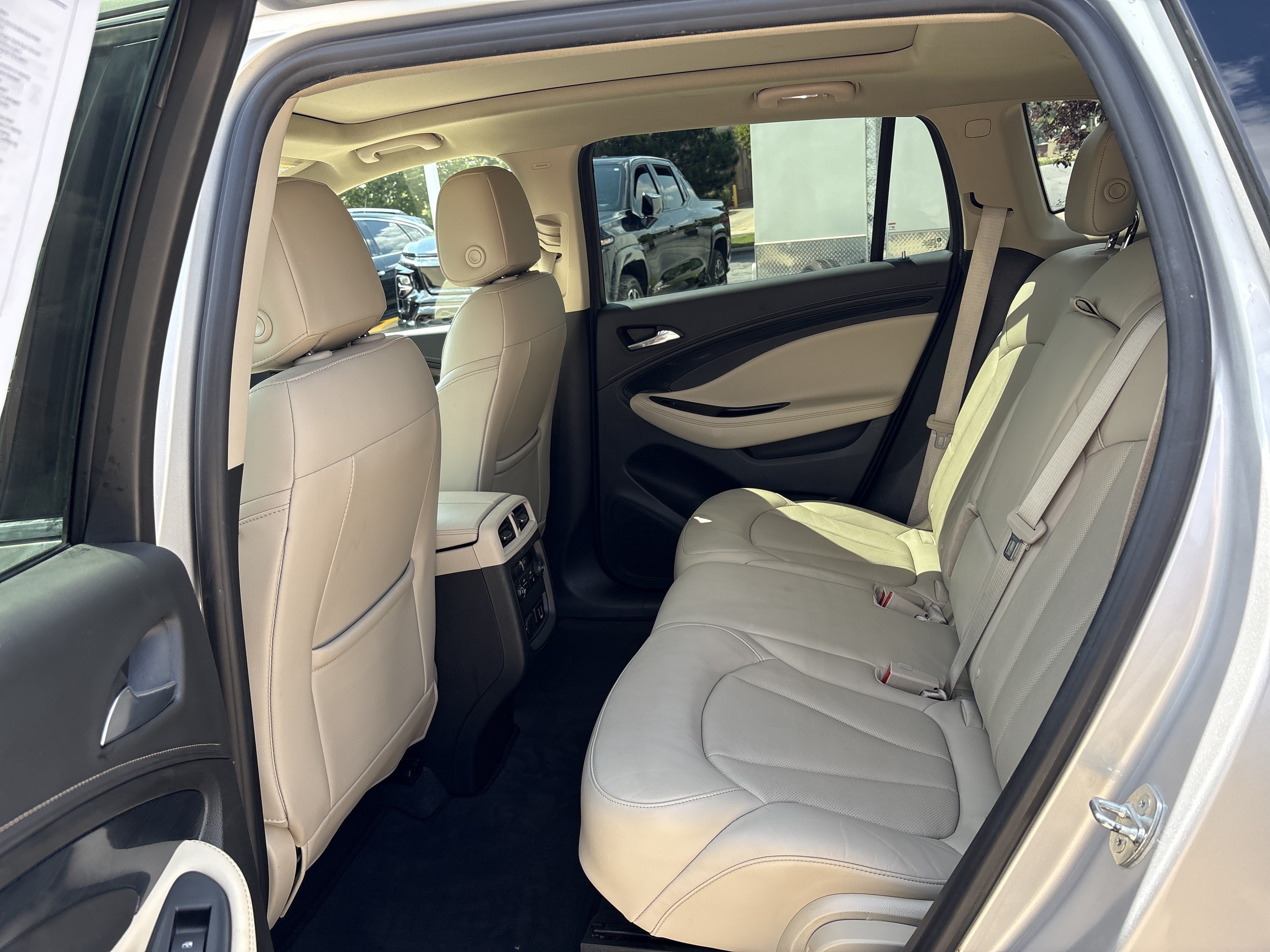 Used 2017 Buick Envision Essence FWD image 13
