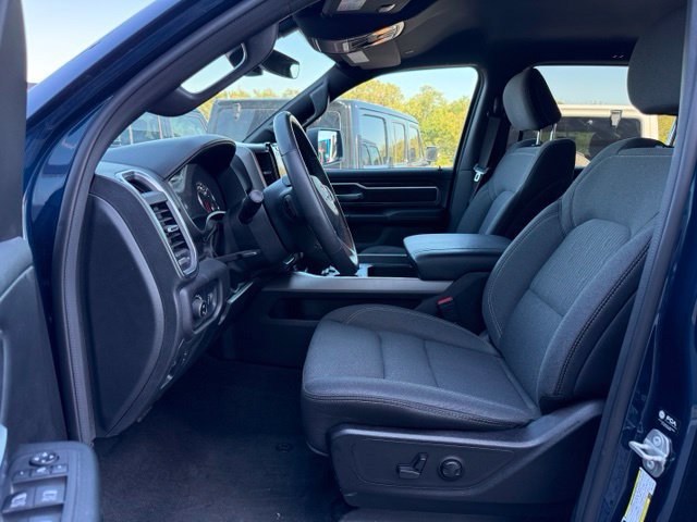 Used 2024 RAM 1500 Big Horn AWD/4WD image 12