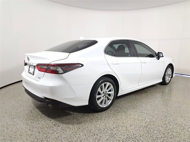 Used 2023 Toyota Camry LE image 5