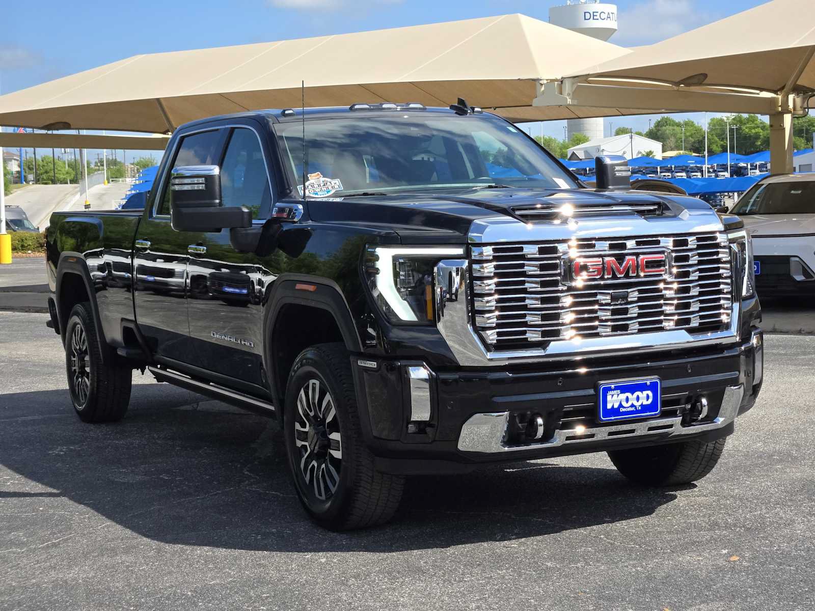 Certified 2025 GMC Sierra 3500 Denali w/ Denali Reserve Package AWD/4WD image 2
