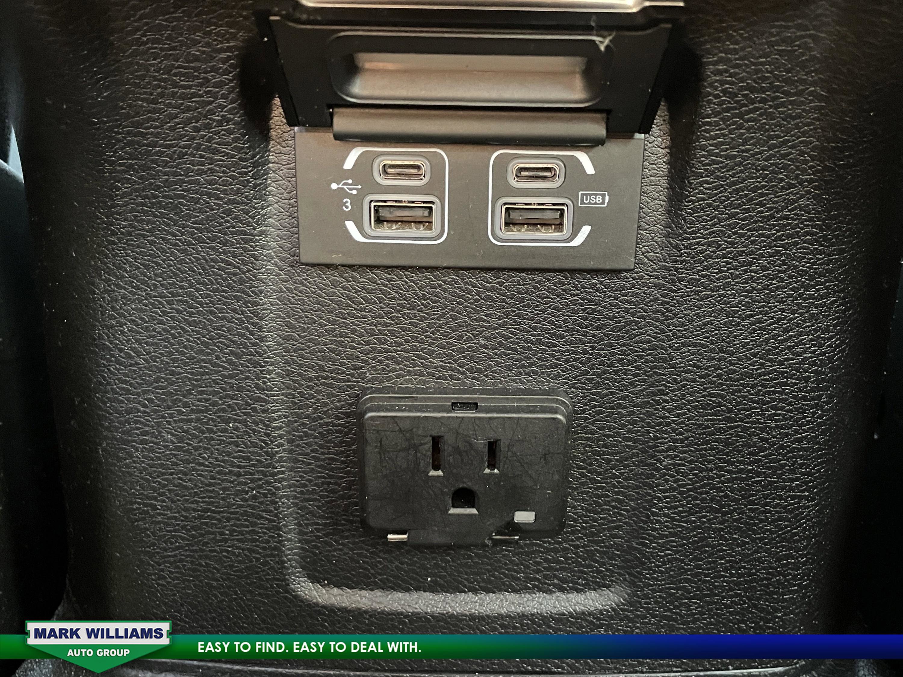 Used 2019 Jeep Wrangler Unlimited Sahara w/ Safety Group image 33