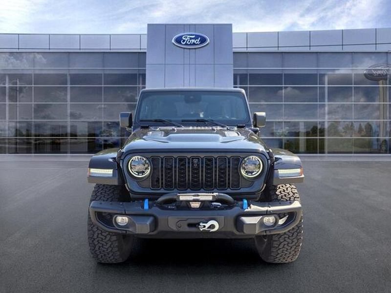 Used 2024 Jeep Wrangler Unlimited Rubicon 4xe AWD/4WD image 3