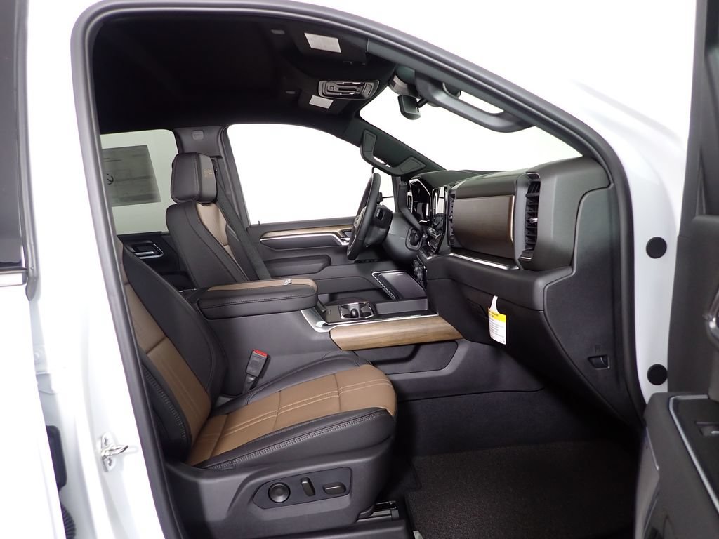 New 2026 Chevrolet Silverado 3500 High Country AWD/4WD image 39