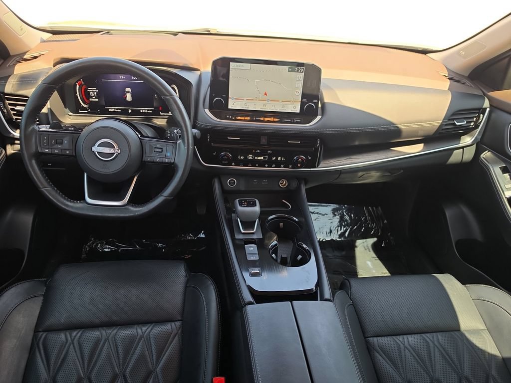 Used 2023 Nissan Rogue Platinum w/ Platinum Premium Package FWD image 12