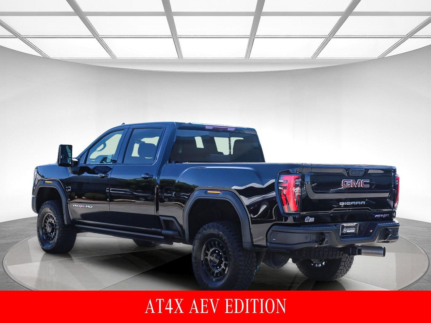 Used 2024 GMC Sierra 2500 AT4X w/ AT4X AEV Edition AWD/4WD image 2