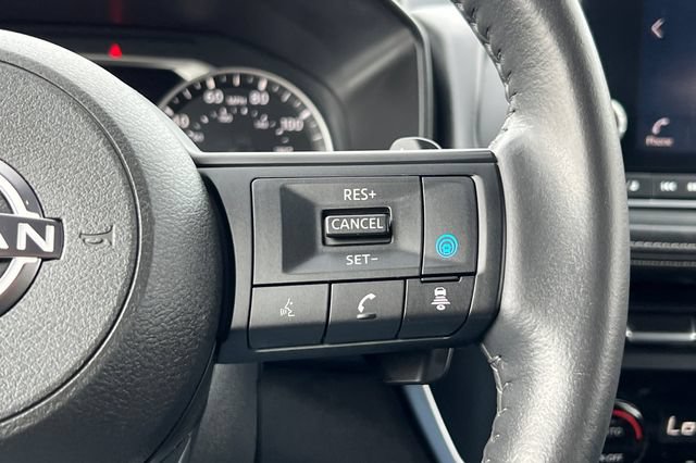 Used 2024 Nissan Rogue SV w/ SV Premium Package AWD/4WD image 30