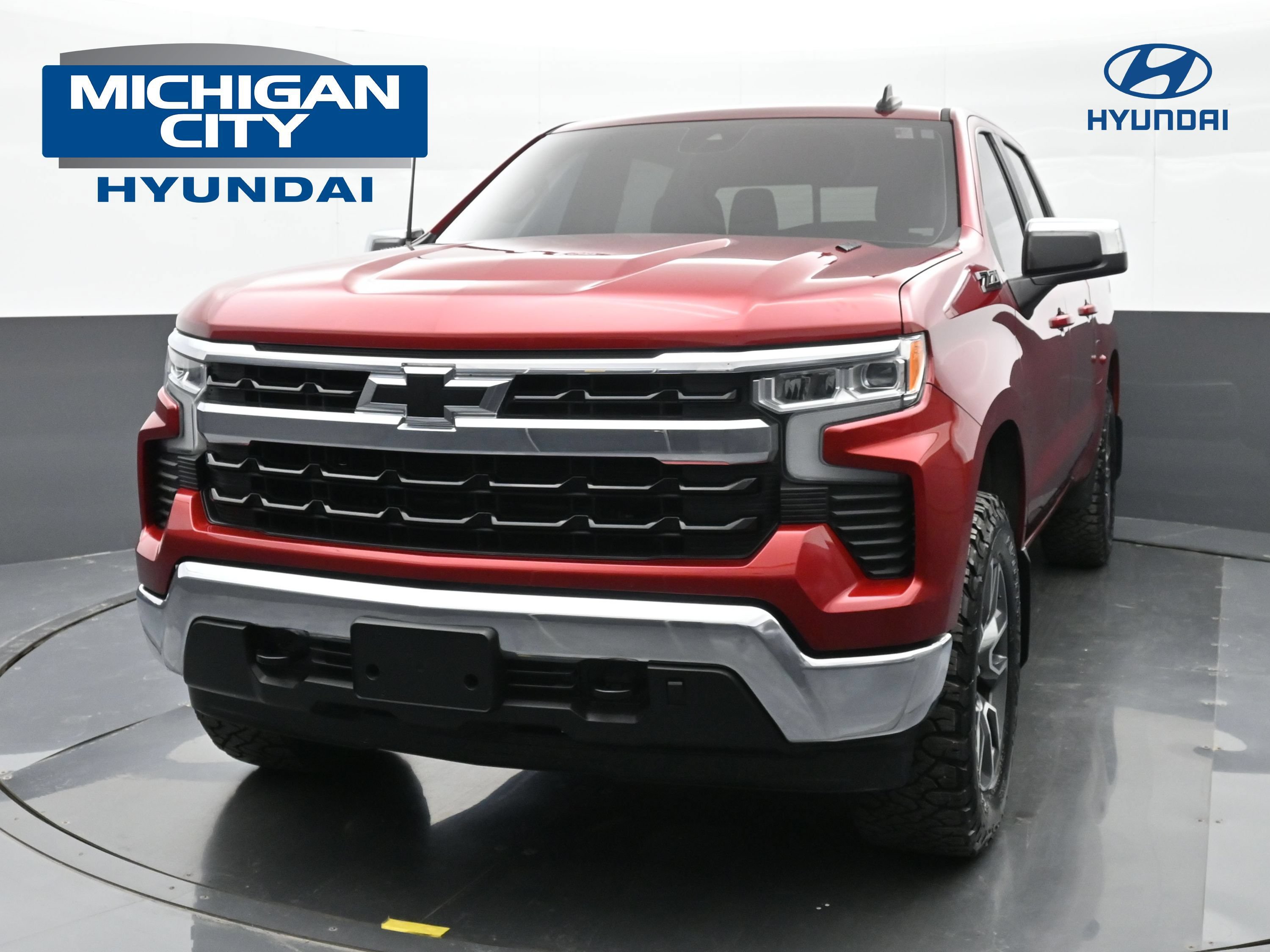 Used 2023 Chevrolet Silverado 1500 LT AWD/4WD image 1
