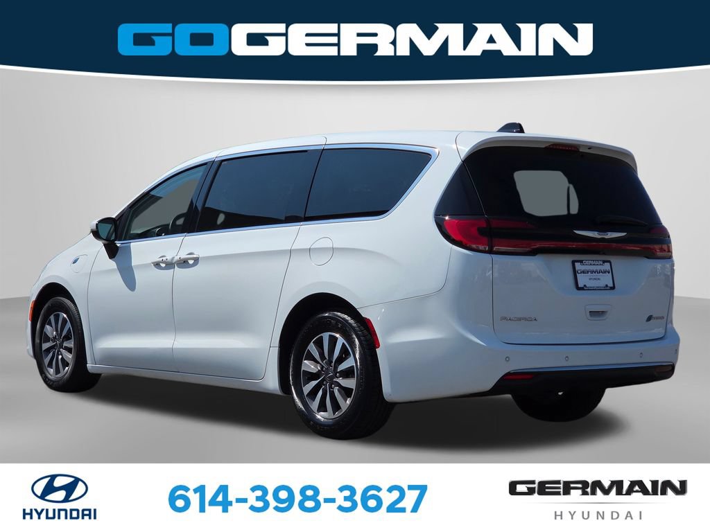 Used 2023 Chrysler Pacifica Touring-L FWD image 10