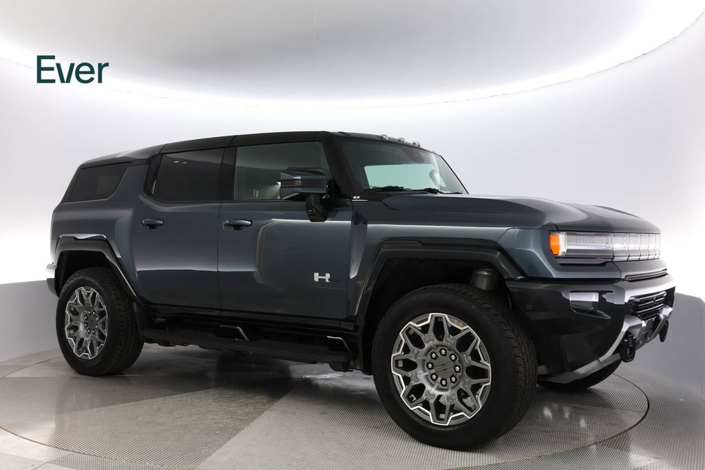 Used 2025 GMC Hummer EV 2X w/ LPO, Cargo Utility Package AWD/4WD image 14