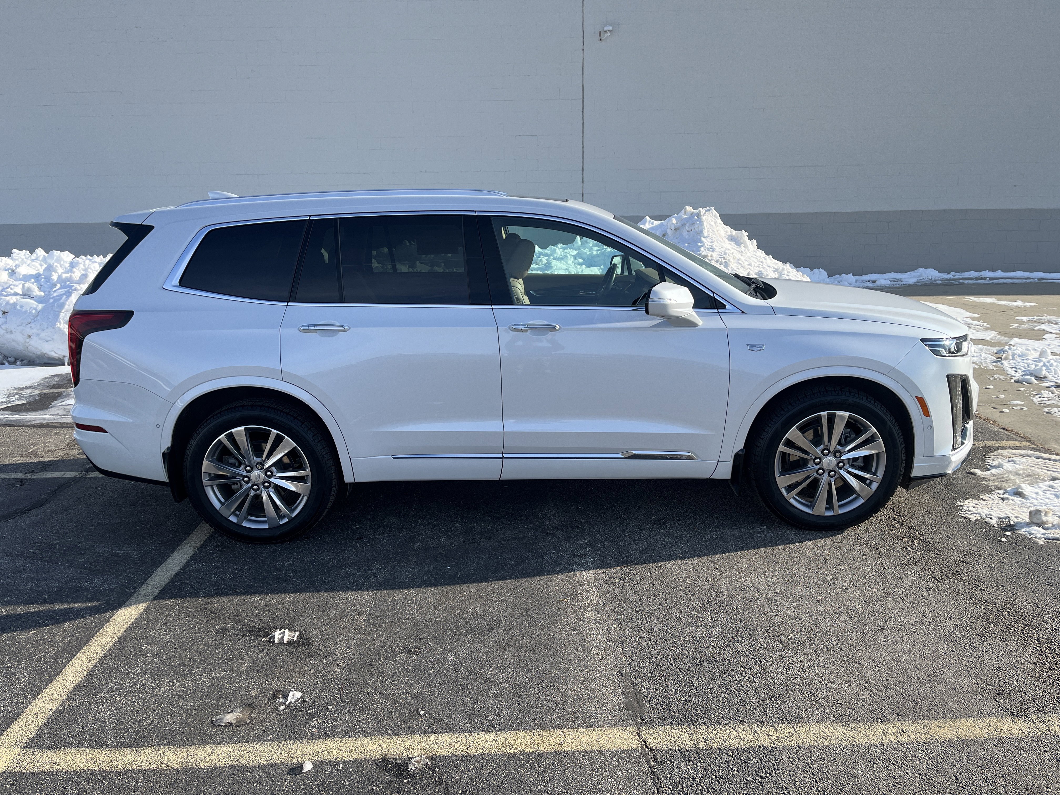 Used 2024 Cadillac XT6 Premium Luxury w/ Platinum Package image 7