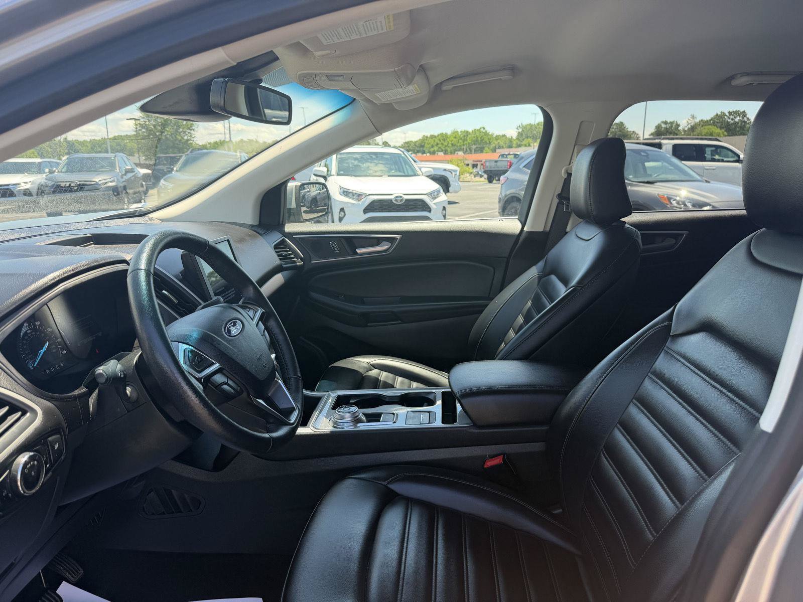 Used 2024 Ford Edge SEL AWD/4WD image 12