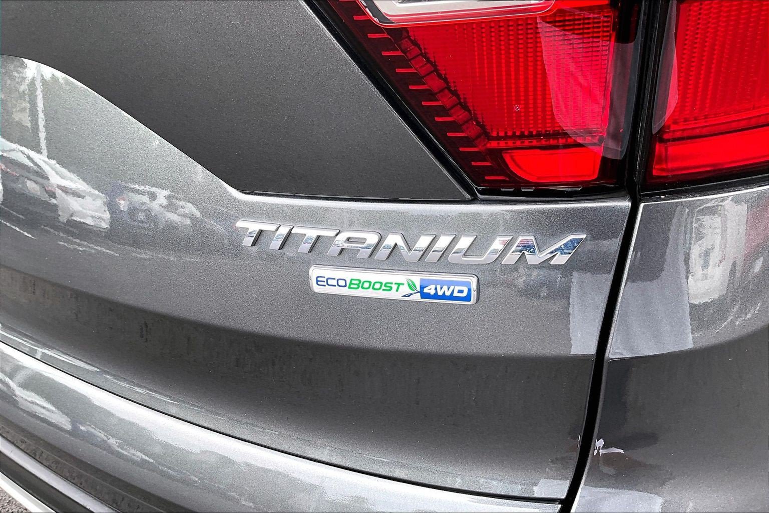 Used 2019 Ford Escape Titanium AWD/4WD image 8
