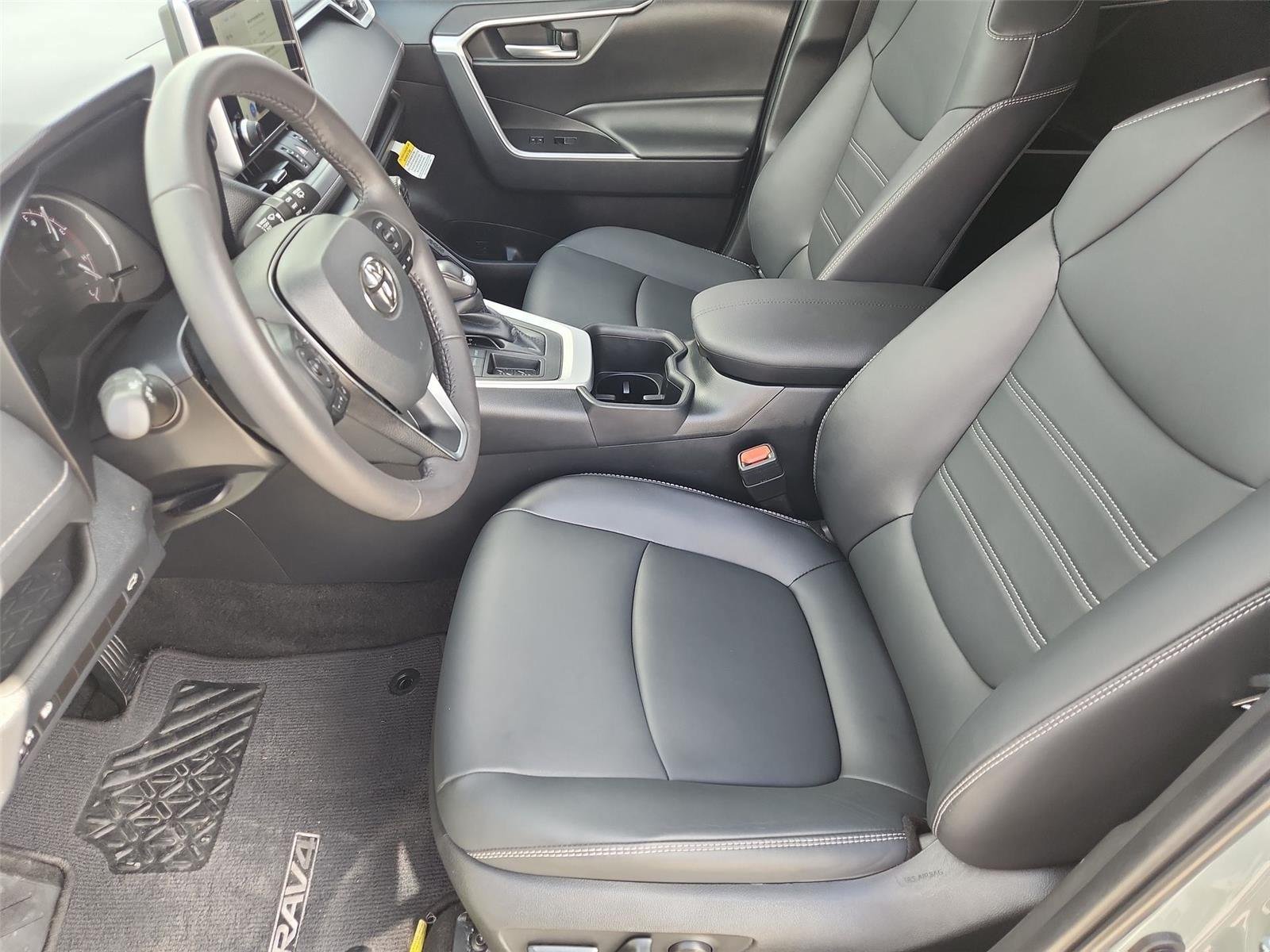 Used 2023 Toyota RAV4 XLE Premium FWD image 19
