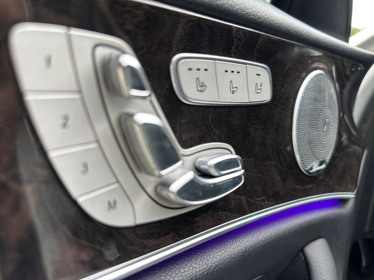 Used 2017 Mercedes-Benz E 300 image 14