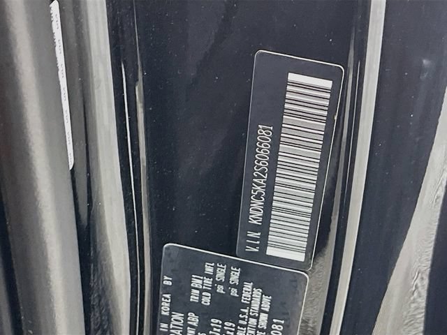 Used 2025 Kia Carnival EX FWD image 34