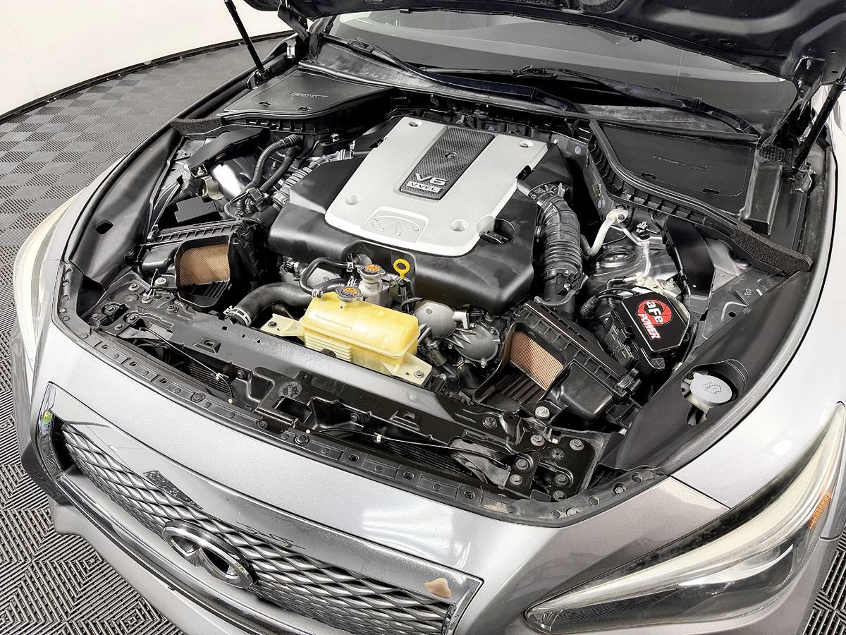 Used 2015 INFINITI Q50 w/ Deluxe Touring Package RWD image 18