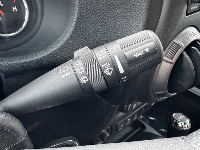 Used 2018 Jeep Wrangler Unlimited Sport image 23