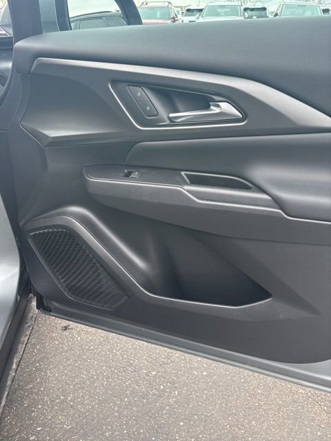 Used 2026 Chevrolet Equinox EV LT image 32