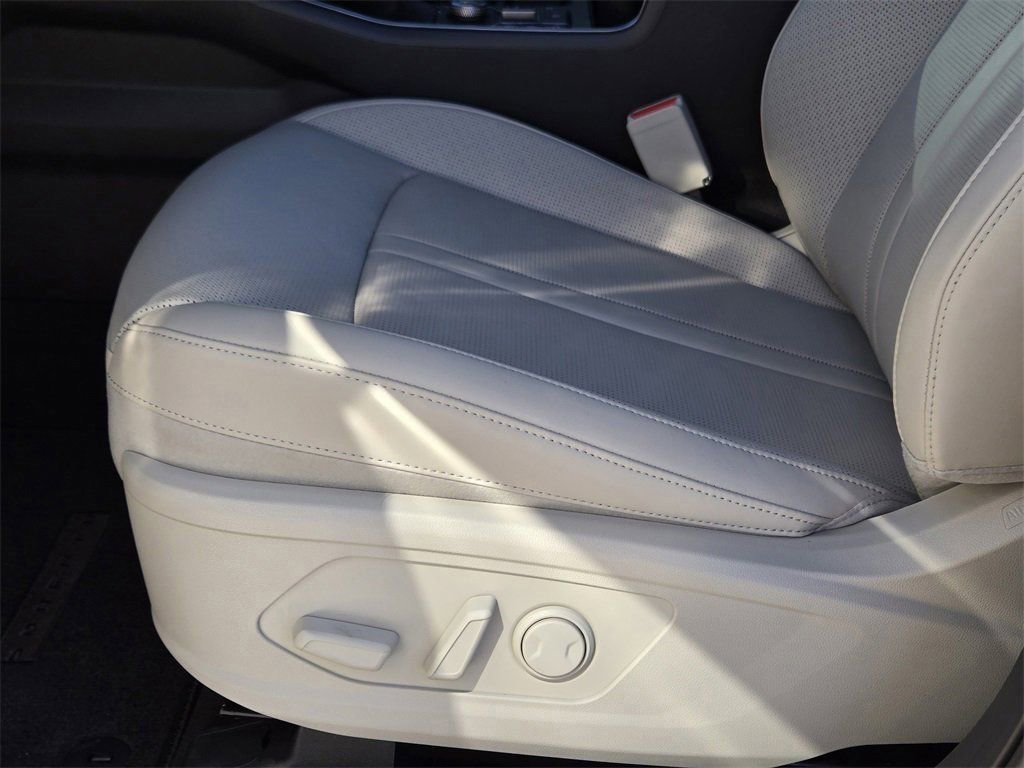 New 2026 Kia Sorento S w/ S Panoramic Sunroof Package image 17