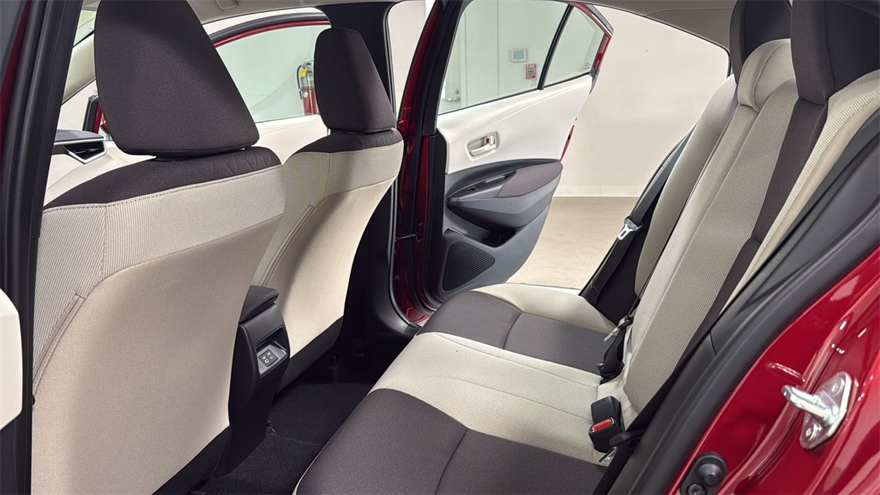 Certified 2025 Toyota Corolla LE image 15