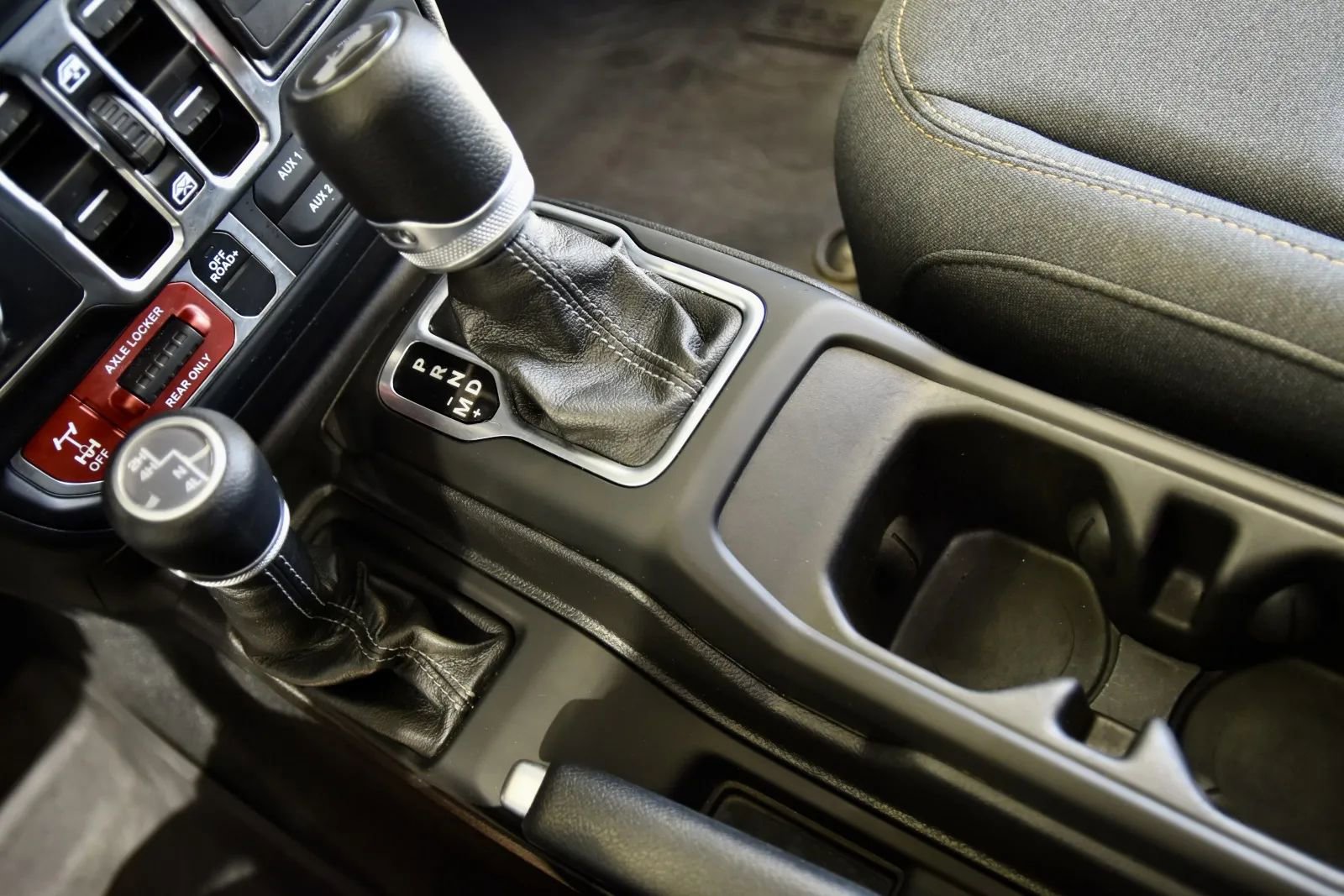 Used 2024 Jeep Wrangler Willys image 16