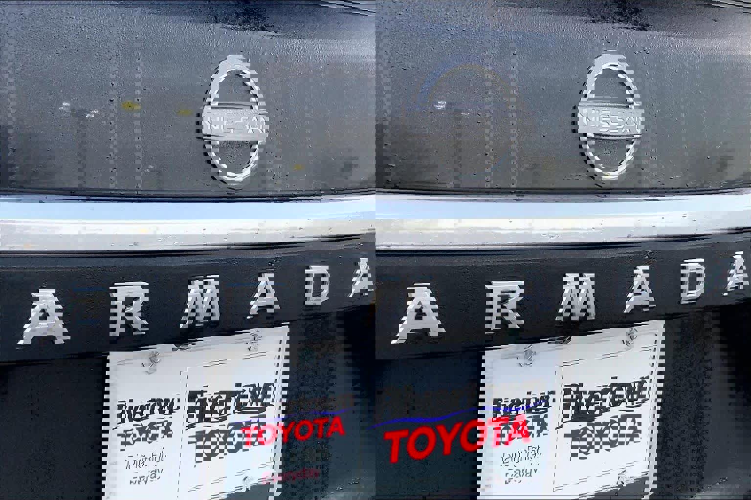 Used 2022 Nissan Armada Platinum w/ Captain's Chairs Package image 30