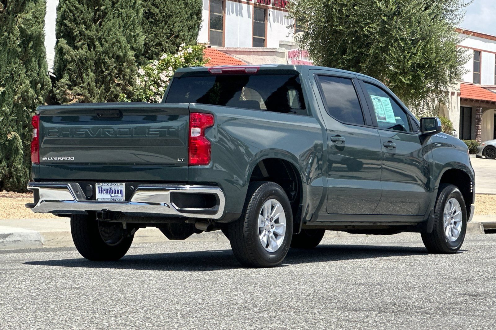 Used 2025 Chevrolet Silverado 1500 LT RWD image 4