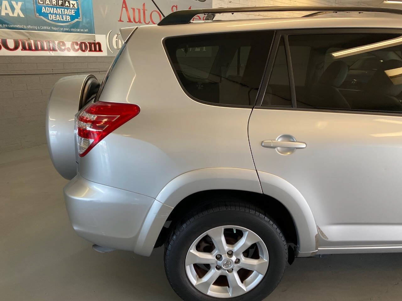 Used 2010 Toyota RAV4 Limited FWD image 17