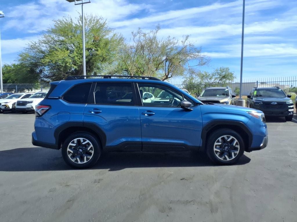 Certified 2025 Subaru Forester Premium AWD/4WD image 8