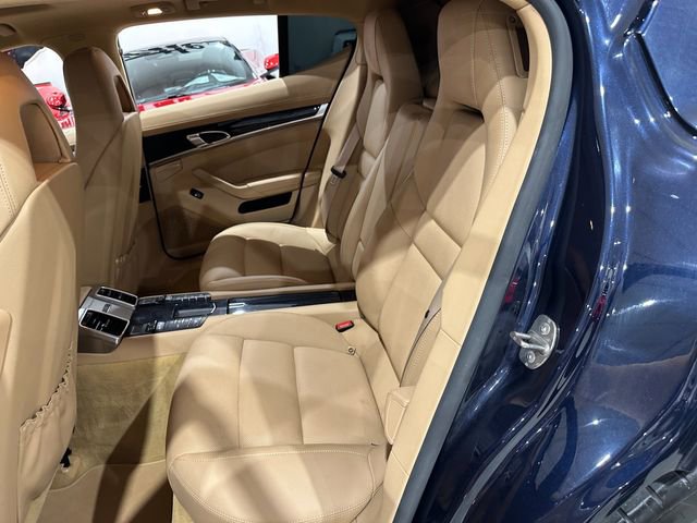 Used 2016 Porsche Panamera image 12