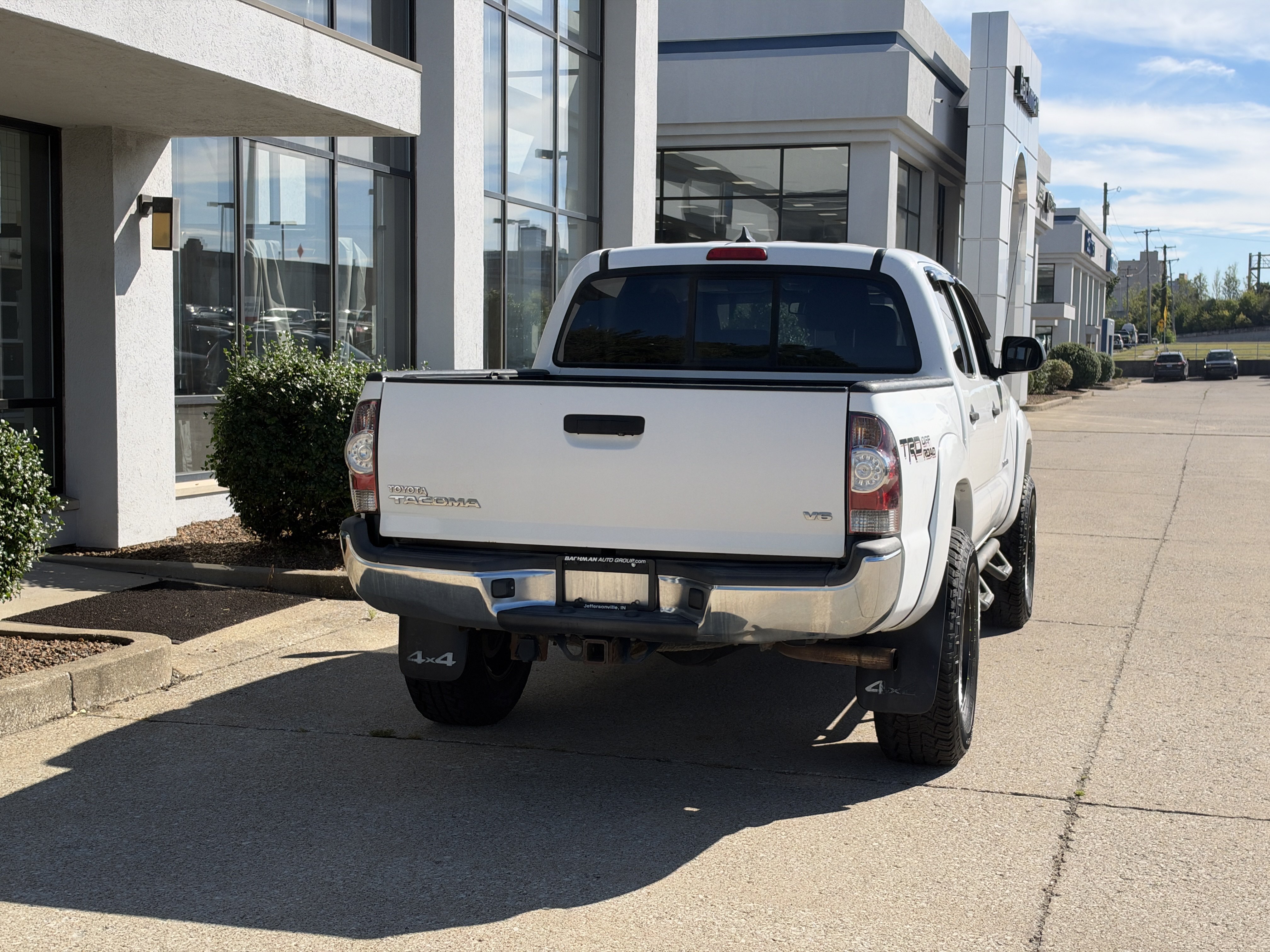 Used 2014 Toyota Tacoma 4x4 Double Cab w/ TRD Off-Road Package image 5