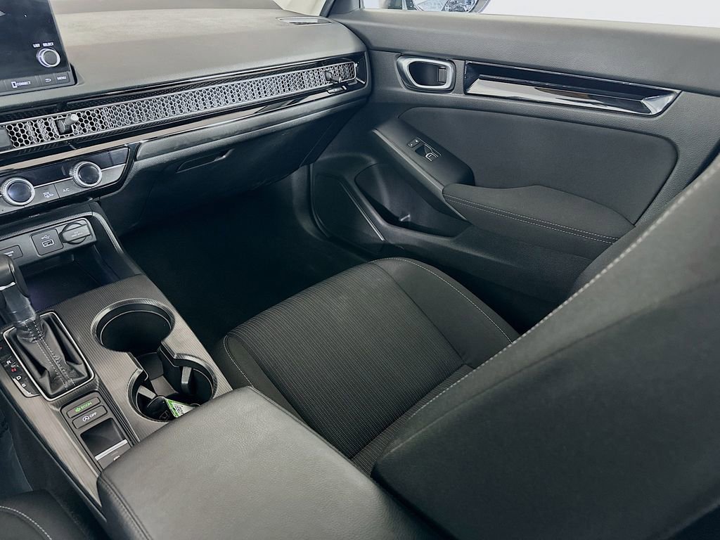 Used 2024 Honda Civic EX image 31