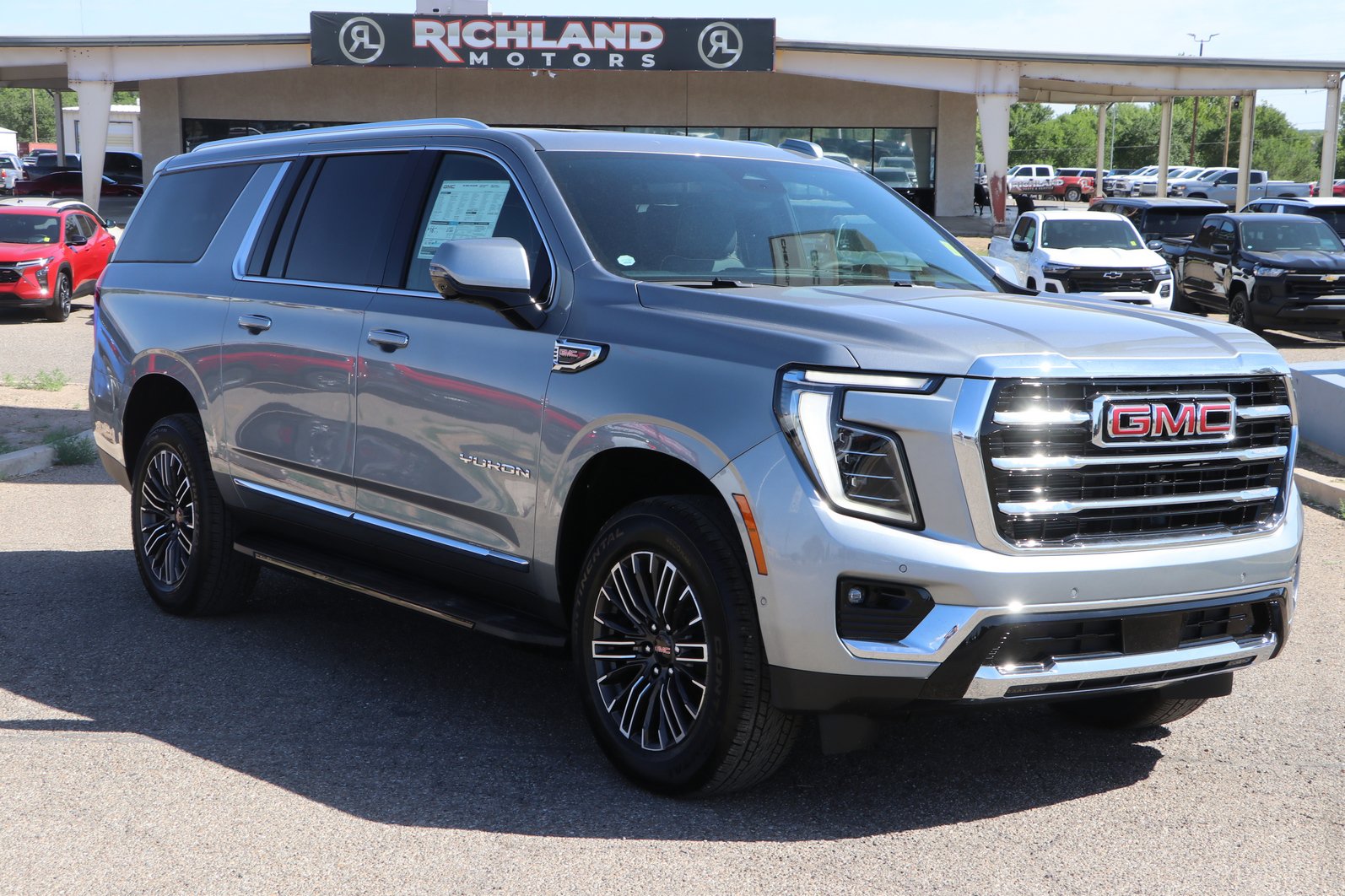 New 2026 GMC Yukon XL Elevation w/ Elevation Premium Package AWD/4WD image 1