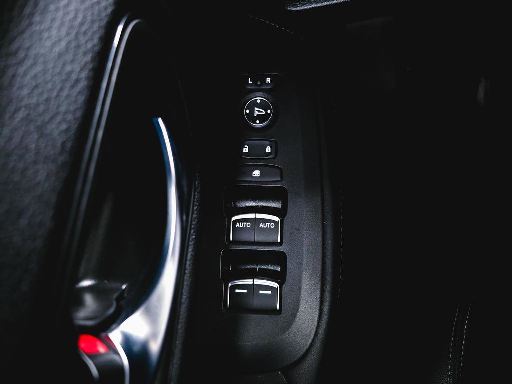 Used 2025 Honda HR-V EX-L image 20
