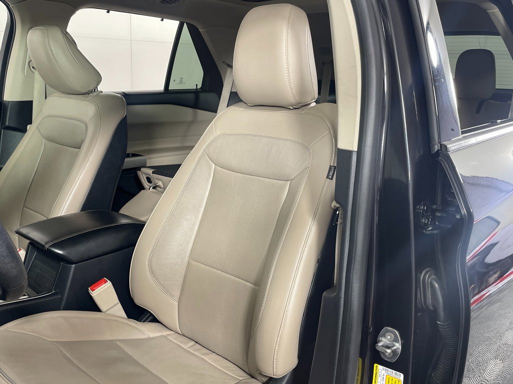 Used 2020 Ford Explorer Limited w/ Class III Trailer Tow Package image 23