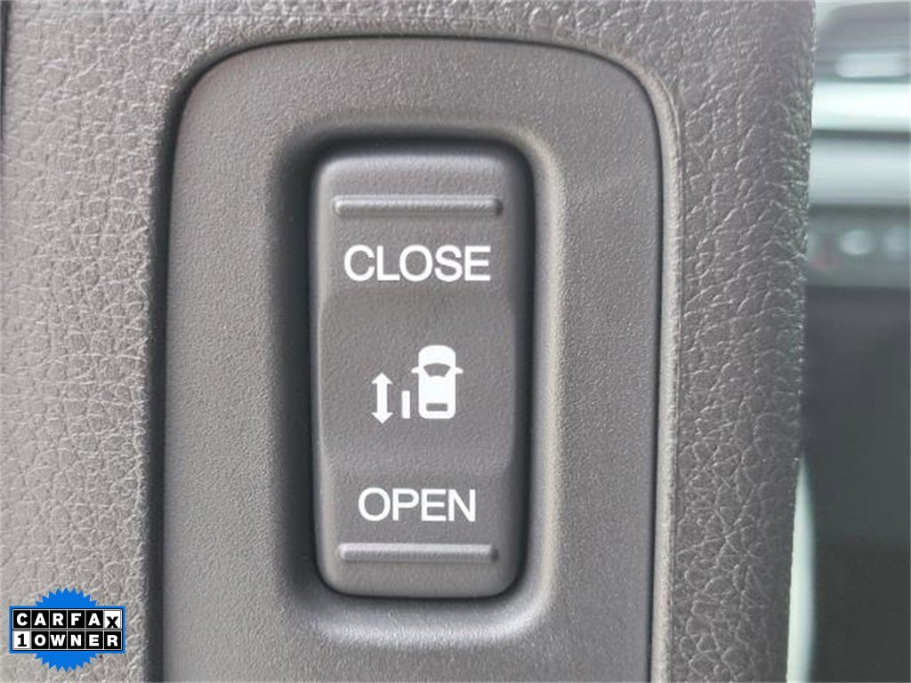 Used 2025 Honda Odyssey EX-L image 16